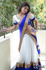 Harini at Pichekkistha Movie Press Meet